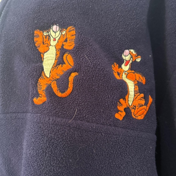 Vintage Original Disney XXL Tigger Top - Picture 3 of 6